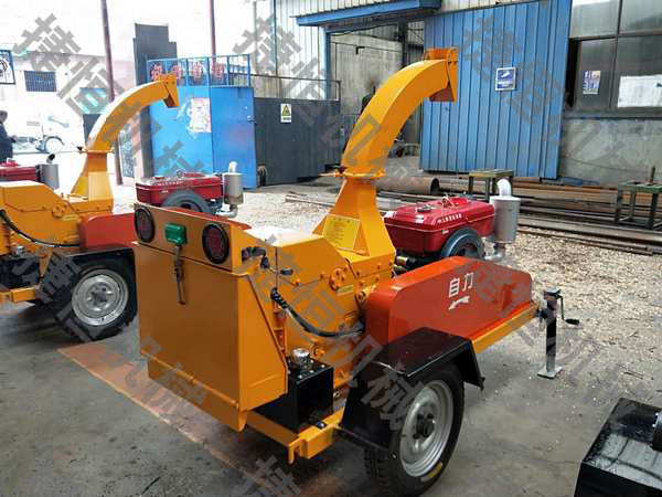 移動式樹枝粉碎機